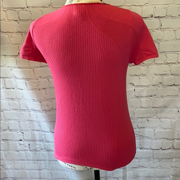 The North Face Vaperwick Nylon spandex athletic T - Picture 3 of 11